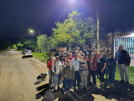 El Intendente Norberto Villordo inauguró 500 metros de iluminación LED en el barrio San Cayetano